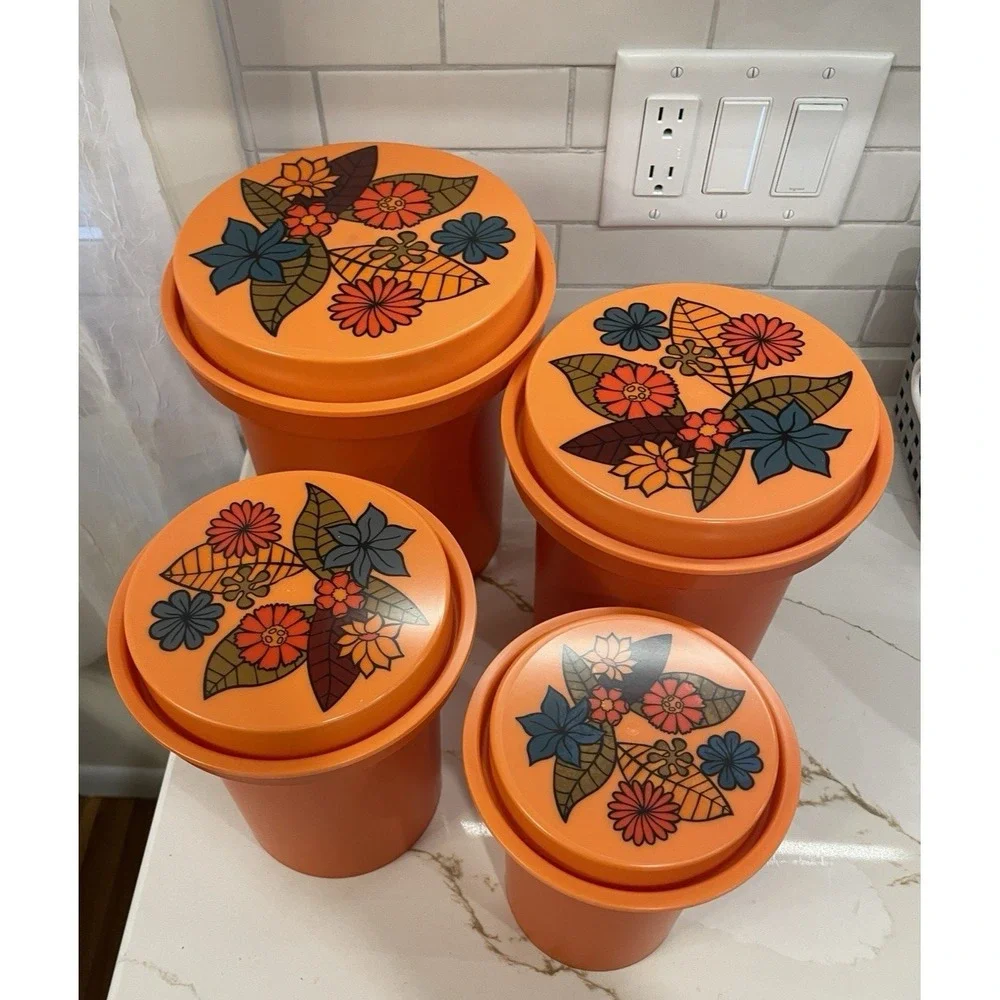 Rubbermaid vintage canister